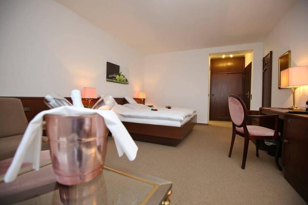 Hotel Am Peterstor Montabaur Zewnętrze zdjęcie